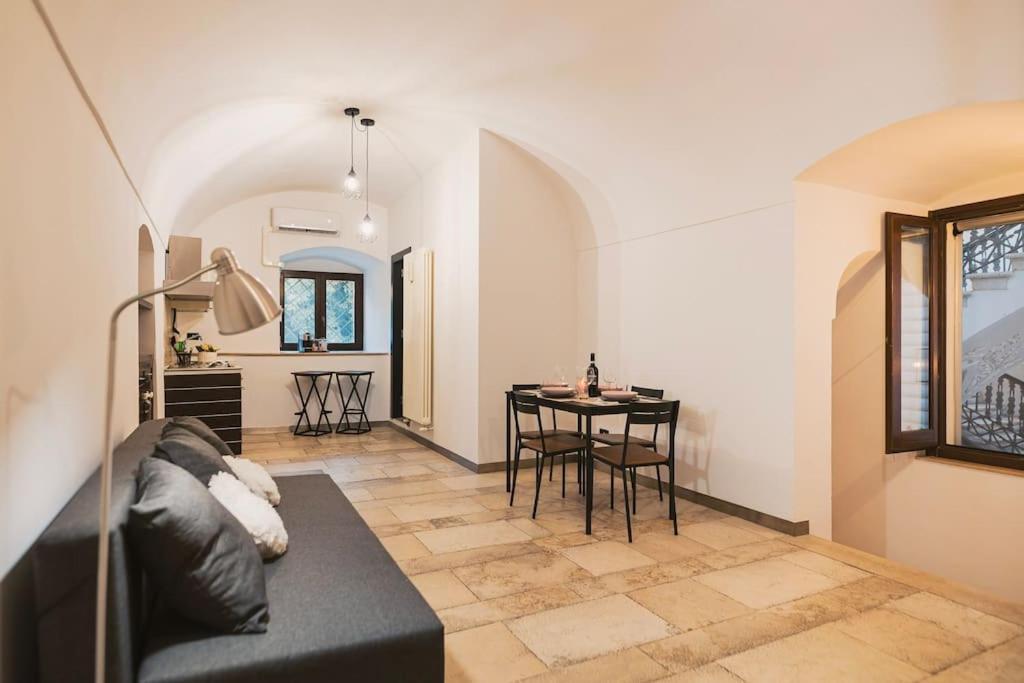 Trani -Suite ❉Marmor - Elegante Casa Storica ❉ Kültér fotó