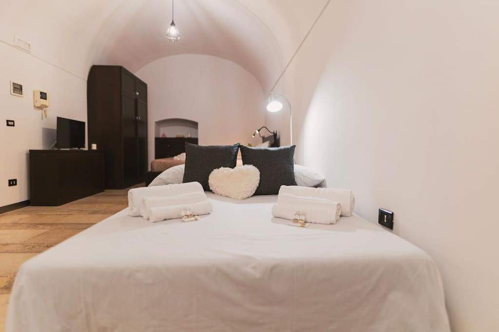 Trani -Suite ❉Marmor - Elegante Casa Storica ❉ Kültér fotó